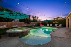 Casa Desert Muse with Heated Pool Spa Firepit Mini Golf and Games